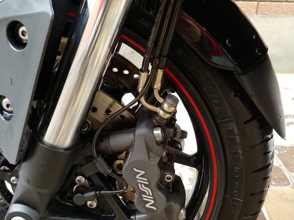 2013 Triumph Tiger 1050, белый - вид 14