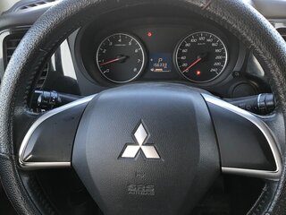 2013 Mitsubishi Outlander III, белый, 1760000 рублей, вид 5
