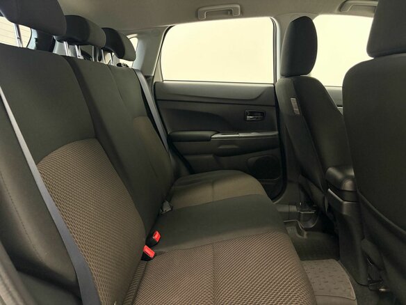 2018 Mitsubishi ASX I Рестайлинг 2, белый, 1350000 рублей - вид 25