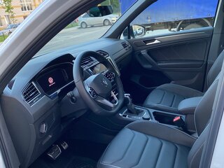 2021 Volkswagen Tiguan II Рестайлинг, белый, 3500000 рублей, вид 5