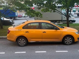 2017 Skoda Rapid I, жёлтый, 430000 рублей, вид 2