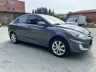 2011 Hyundai Solaris I, серый, 946000 рублей, вид 2