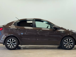 2016 Kia Rio III Рестайлинг, коричневый, 875000 рублей, вид 5
