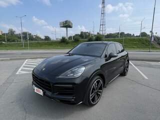 2019 Porsche Cayenne S III, чёрный, 7500000 рублей, вид 3