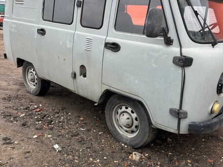 2013 УАЗ 3909, серебристый, 680000 рублей, вид 2
