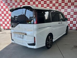 2016 Honda Stepwgn Spada V, белый, 1320000 рублей, вид 1