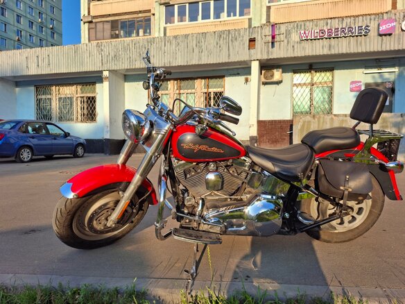 2006 Harley-Davidson Fat Boy, красный, 900000 рублей - вид 2