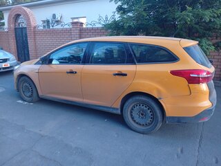 2016 Ford Focus III Рестайлинг, жёлтый, 400000 рублей, вид 5