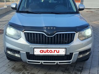 2015 Skoda Yeti I Рестайлинг, серебристый, 920000 рублей, вид 2