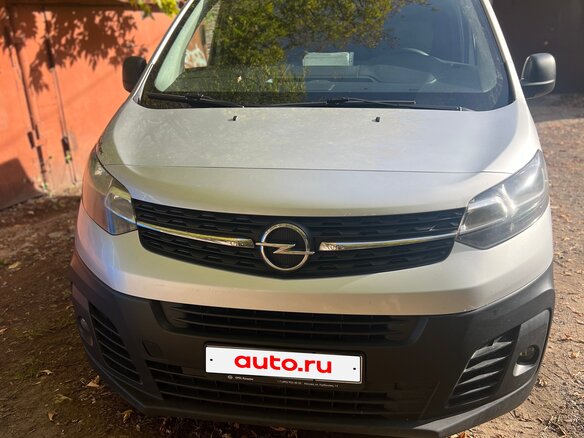 2021 Opel Vivaro, серебристый, 2350000 рублей