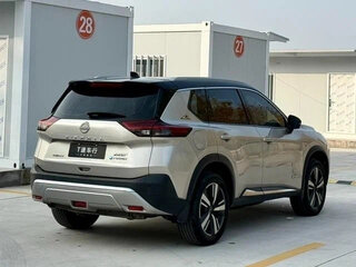 2024 Nissan X-Trail IV, серебристый, 4100000 рублей, вид 4