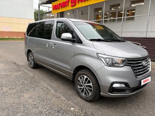 2019 Hyundai Grand Starex I Рестайлинг 2, серебристый, 3600000 рублей, вид 3