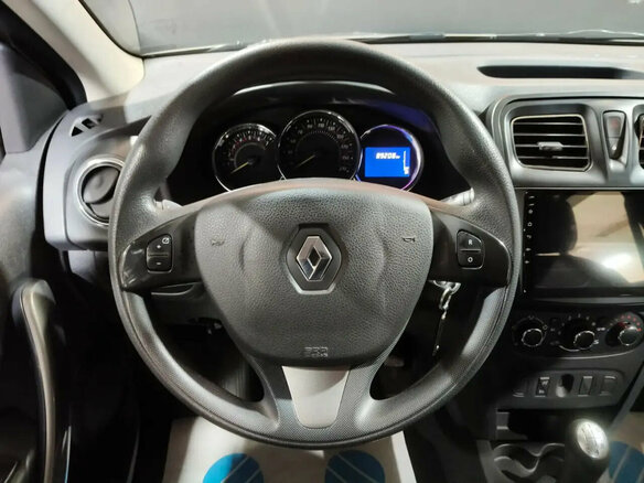 2015 Renault Sandero Stepway II, бежевый, 870000 рублей - вид 10