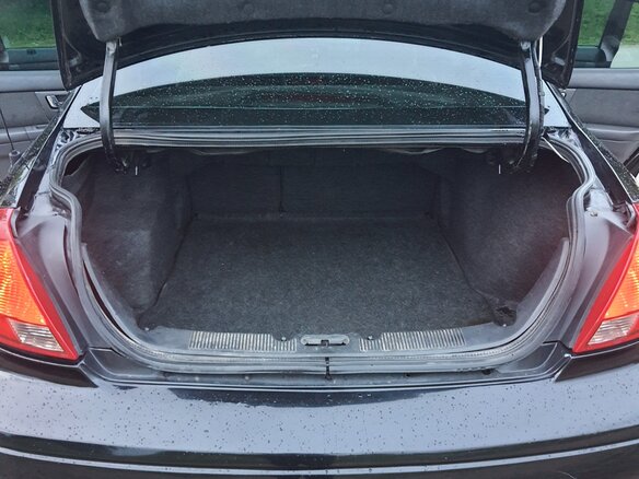 2001 Ford Taurus IV, чёрный - вид 26