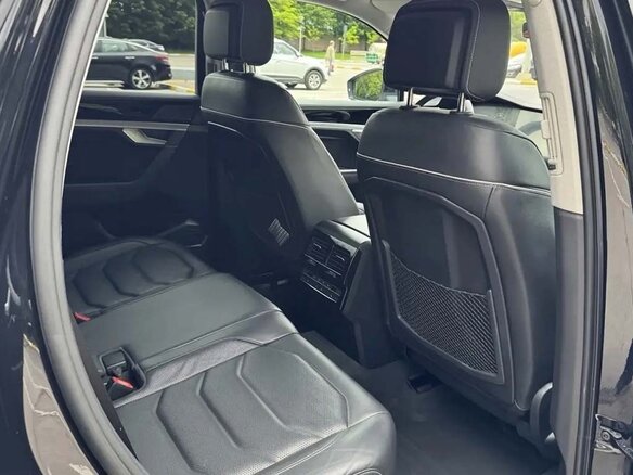 2020 Volkswagen Touareg III, чёрный, 6100000 рублей - вид 13