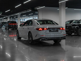 2026 Mercedes-Benz E-Класс 300 VI (W214, S214), серый, 9350000 рублей, вид 4