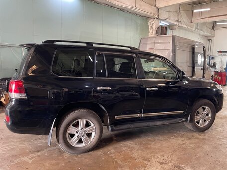 2016 Toyota Land Cruiser 200 Series Рестайлинг 2, чёрный, 5200000 рублей, вид 5