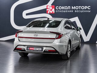 2020 Hyundai Sonata VIII (DN8), серебристый, 2079900 рублей, вид 3