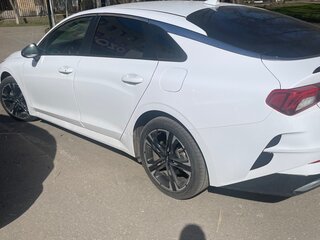 2022 Kia K5 III, белый, 2350000 рублей, вид 4
