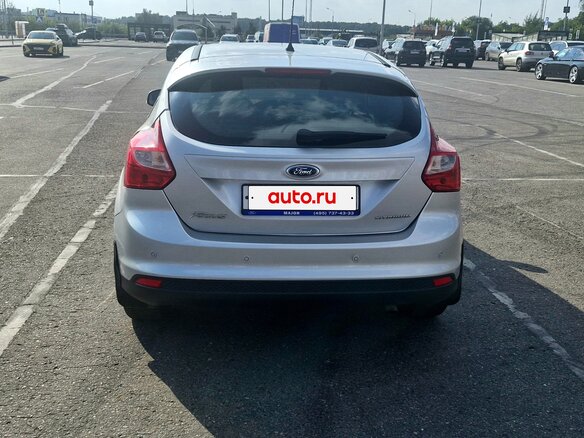 2015 Ford Focus III, серебристый, 1000000 рублей - вид 4