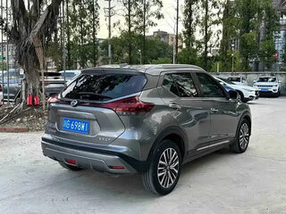 2022 Nissan Kicks I Рестайлинг, серый, 1100001 рублей, вид 4