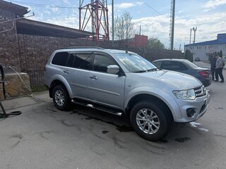 2015 Mitsubishi Pajero Sport II Рестайлинг, серебристый, 2000000 рублей, вид 4