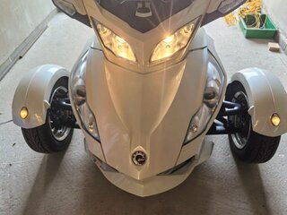 2011 BRP Can-Am Spyder, белый, 1500000 рублей, вид 2