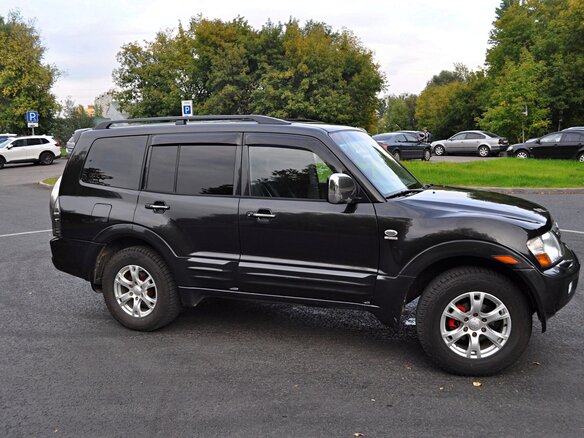 2001 Mitsubishi Montero III, чёрный, 750000 рублей - вид 5