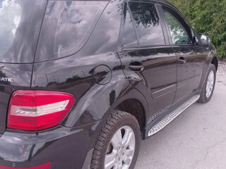 2010 Mercedes-Benz M-Класс 300 II (W164) Рестайлинг, чёрный, 1600000 рублей, вид 4