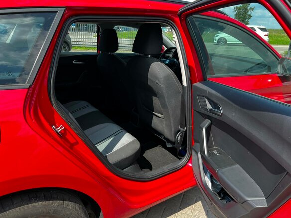 2023 SEAT Leon IV, пурпурный - вид 13