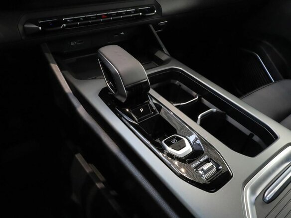 2026 Geely Okavango I Рестайлинг, чёрный, 4085990 рублей - вид 17