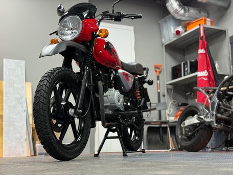 2023 Bajaj Boxer BM 150X, красный, 115000 рублей, вид 1