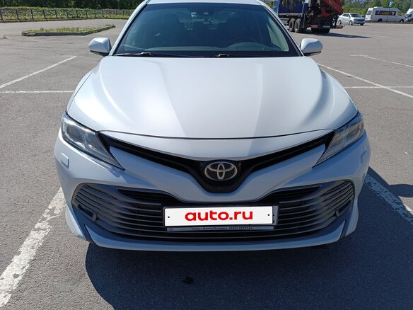 2020 Toyota Camry VIII (XV70), белый, 2499000 рублей - вид 2