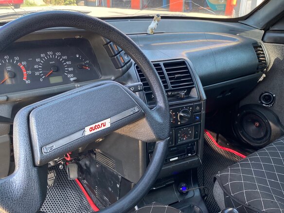 2005 Lada (ВАЗ) 2112, белый, 160000 рублей - вид 9