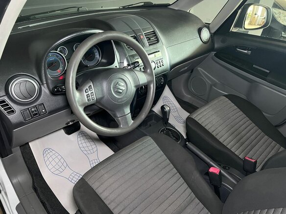 2013 Suzuki SX4 I (Classic) Рестайлинг, белый, 1049000 рублей - вид 5