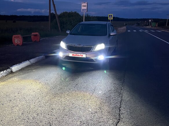 2014 Kia Rio III, серебристый, 555000 рублей - вид 8