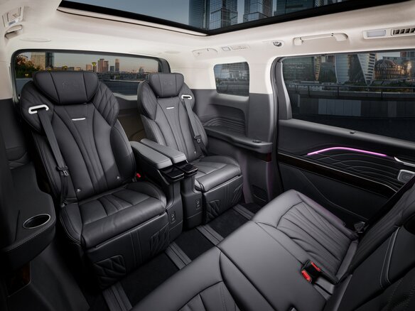 2026 Hongqi HQ9, чёрный, 9850000 рублей
