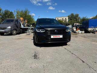 2020 Volkswagen Tiguan II Рестайлинг, чёрный, 4700000 рублей, вид 1