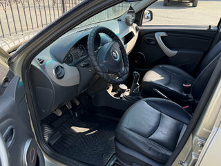 2011 Renault Sandero I, бежевый, 499000 рублей, вид 4