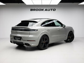2026 Porsche Cayenne GTS Coupé III Рестайлинг, серый, 25990000 рублей, вид 4