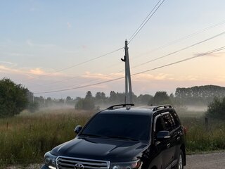 2014 Toyota Land Cruiser 200 Series Рестайлинг 1, чёрный, 3300000 рублей, вид 1