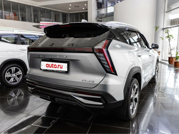 2026 Geely Atlas II, серебристый - вид 5