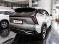 2026 Geely Atlas II, серебристый - вид 5