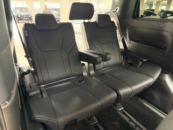 2025 Toyota Alphard IV, чёрный, 13499000 рублей - вид 33