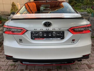 2021 Toyota Camry VIII (XV70) Рестайлинг, белый, 5500000 рублей, вид 3