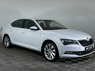 2017 Skoda Superb III, белый, 2050000 рублей, вид 3