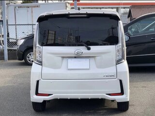 2022 Daihatsu Move VI Рестайлинг, белый, 810000 рублей, вид 5