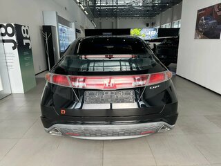 2008 Honda Civic VIII, чёрный, 540000 рублей, вид 5