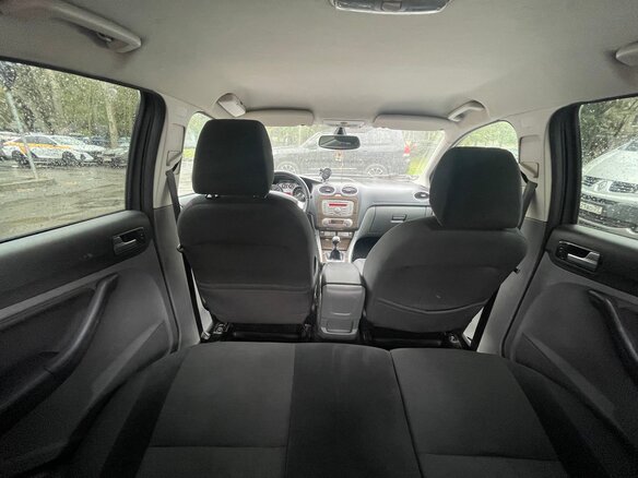 2008 Ford Focus II Рестайлинг, красный, 370000 рублей - вид 15