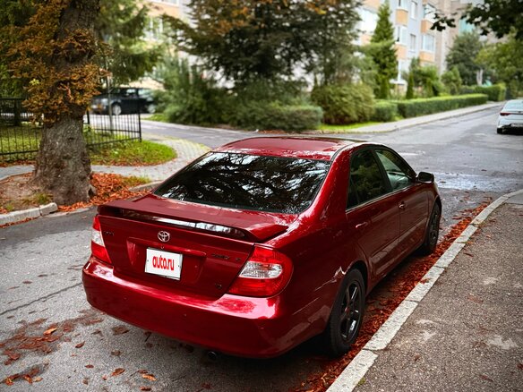 2001 Toyota Camry V (XV30), красный, 800000 рублей - вид 4